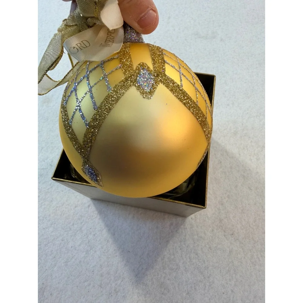 Waterford Holiday Heirlooms Avoca Grande Ball Gold Glass Ornament Limited Series